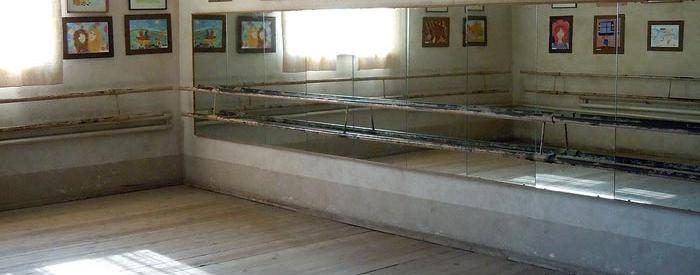 Kanakeravan-Art-School-Multipurpose-Room-1