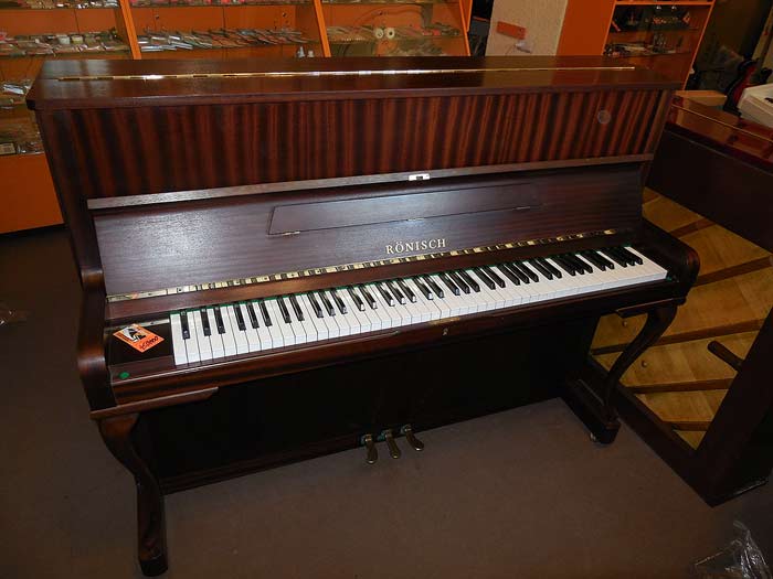 Kanakeravan Art School Piano