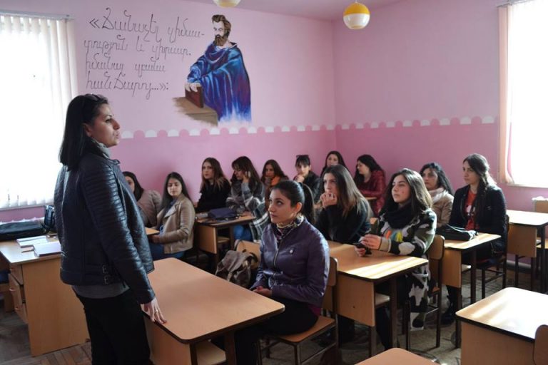 Nor Luyce Mentoring Center
